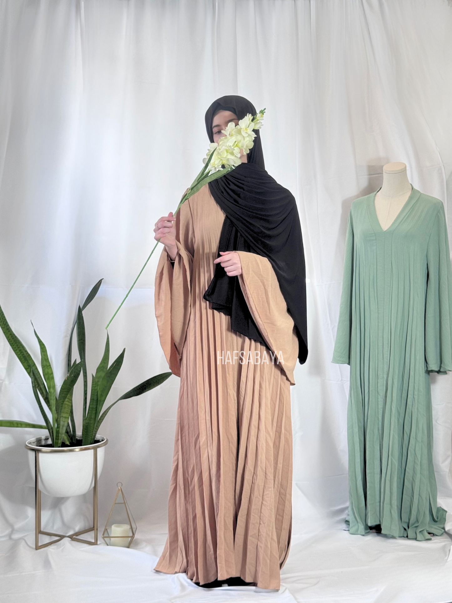 Wavy Abaya - wide sleeves