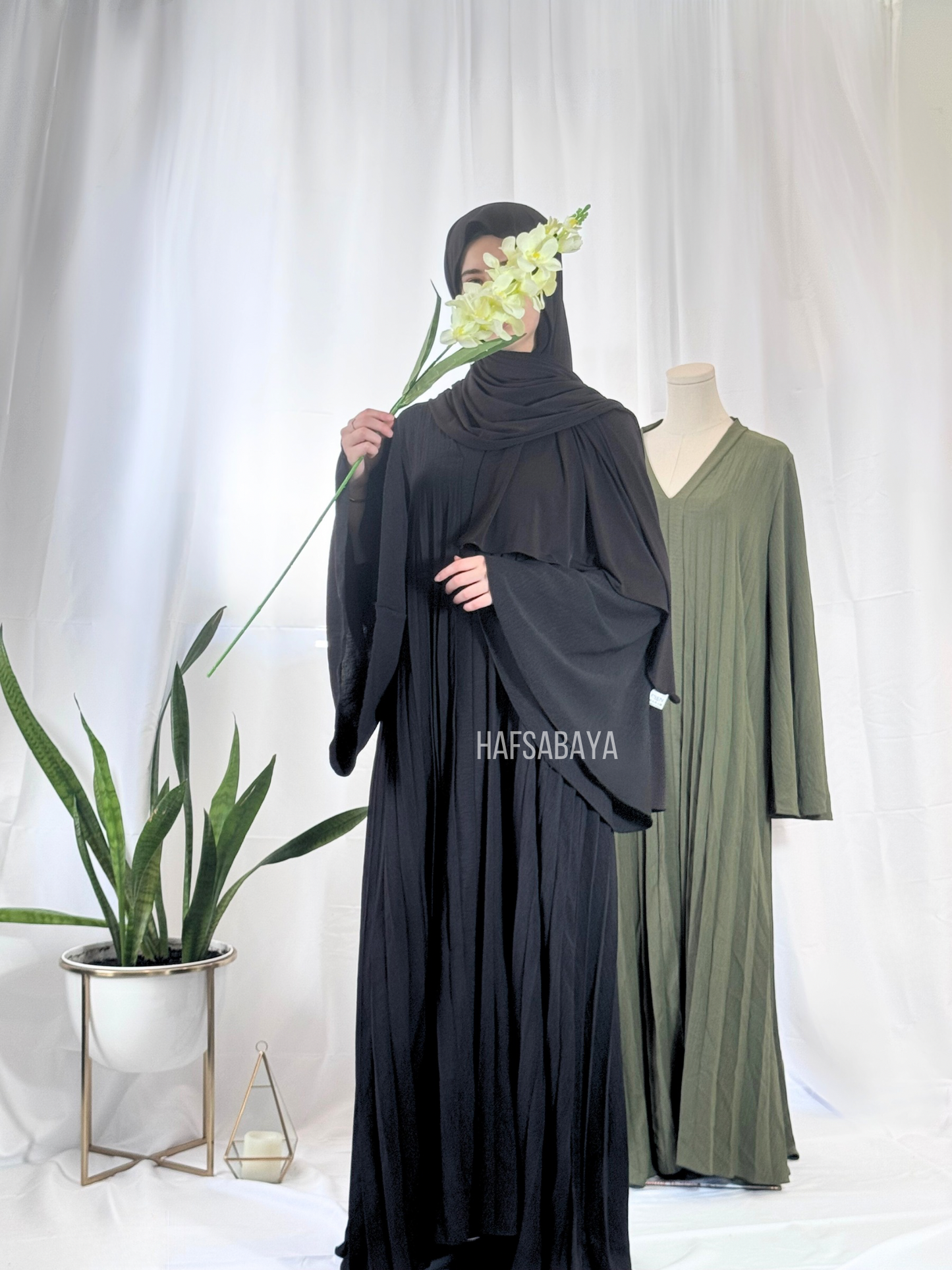 Wavy Abaya - wide sleeves
